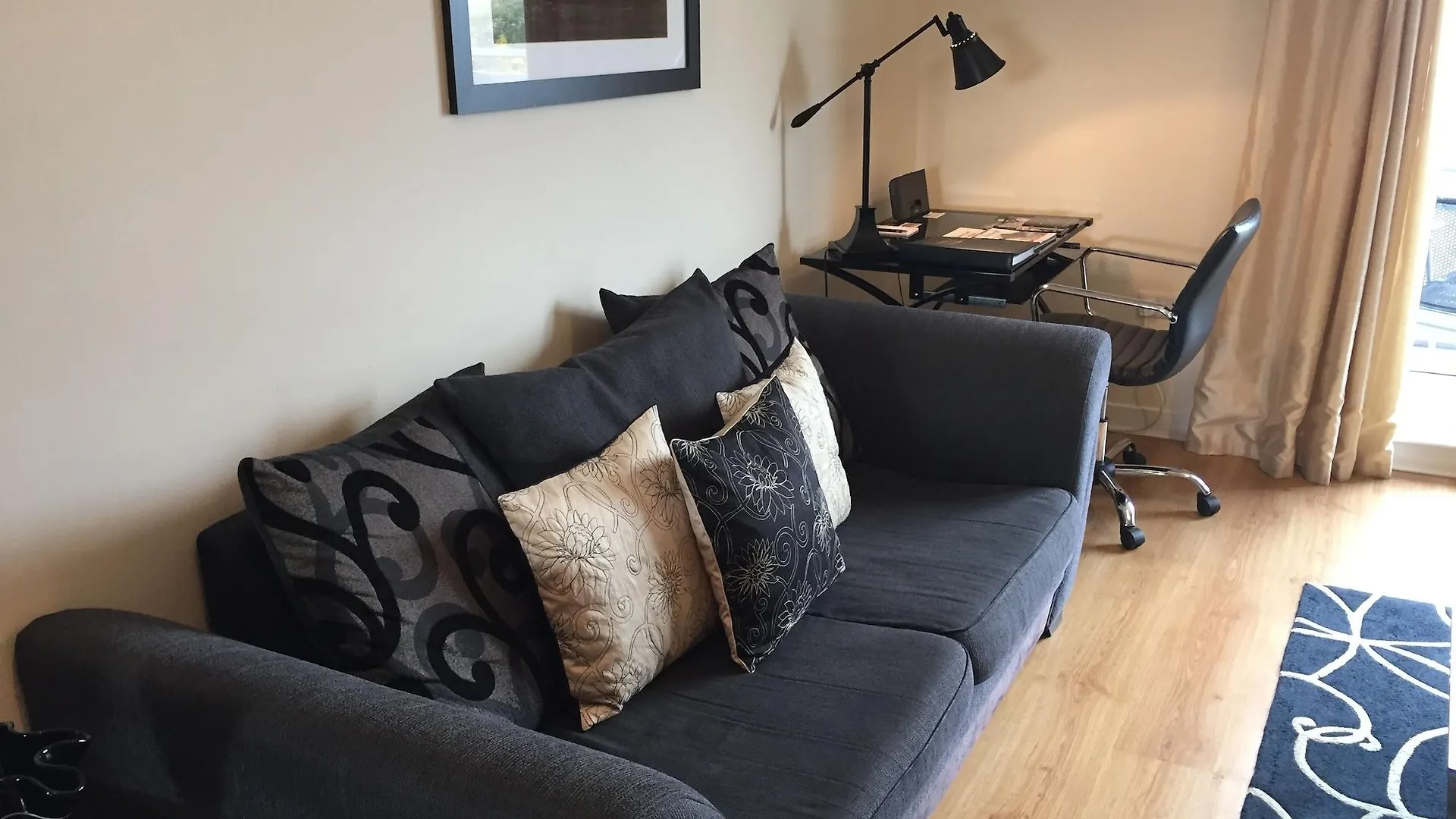 Oakhill Apartments 爱丁堡