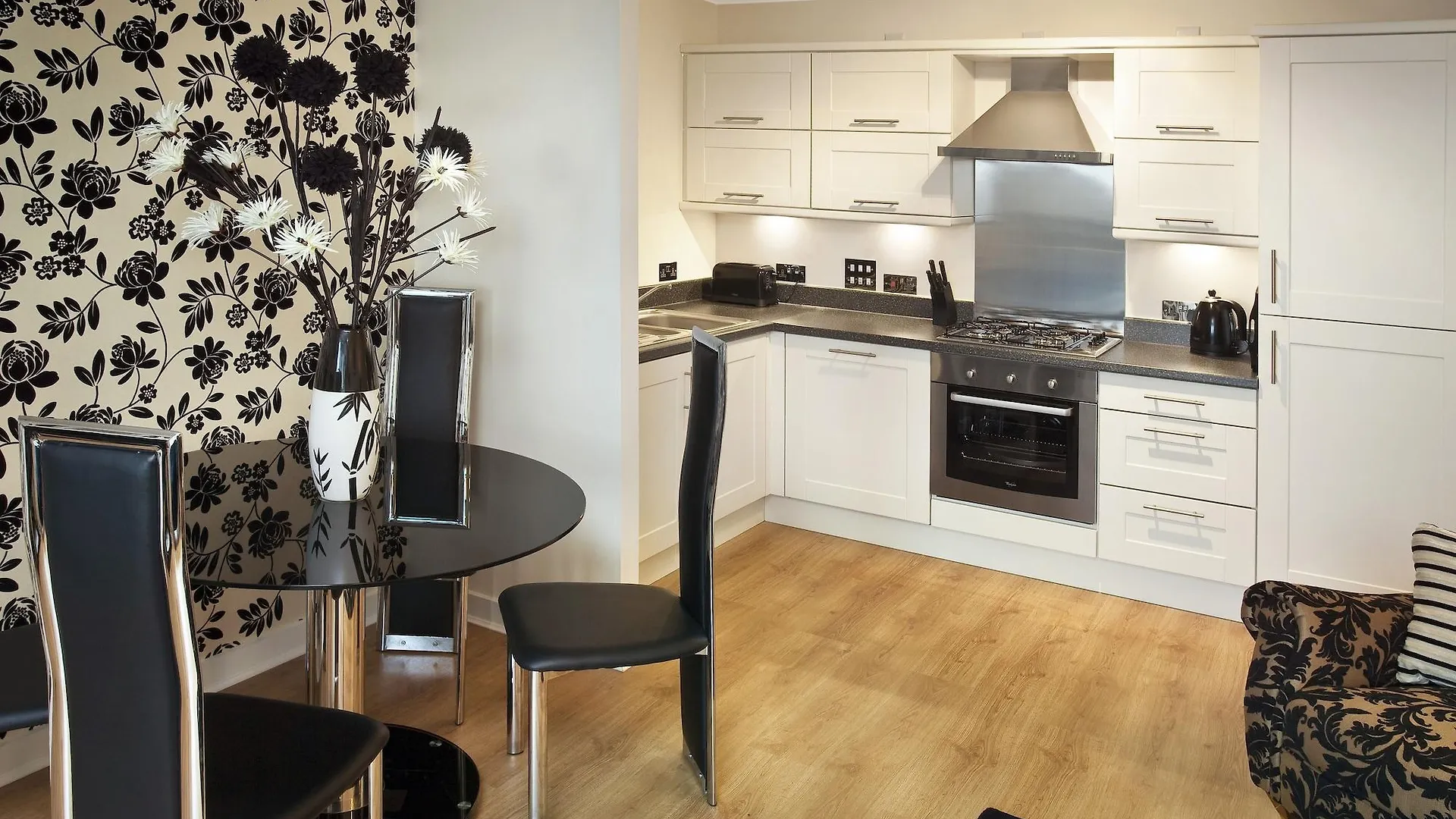 Oakhill Apartments 爱丁堡